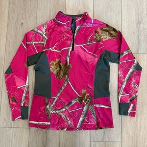 REALTREE - Women's Pink and Gray Camouflage Quarter-Zip Pullover - Size L